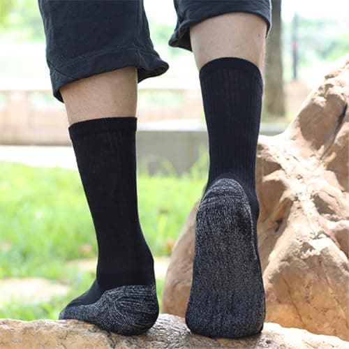 Looknniy 20 Pairs Crew Athletic Socks for Men Moisture Wicking Cushion Crew Socks for Sport Running Traveling (Mixed Colors)